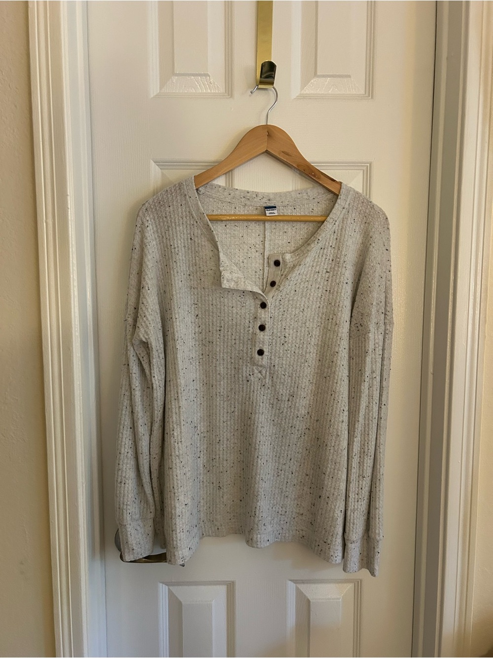 Old Navy Gray Speckled Waffle-Knit Henley Cardigan